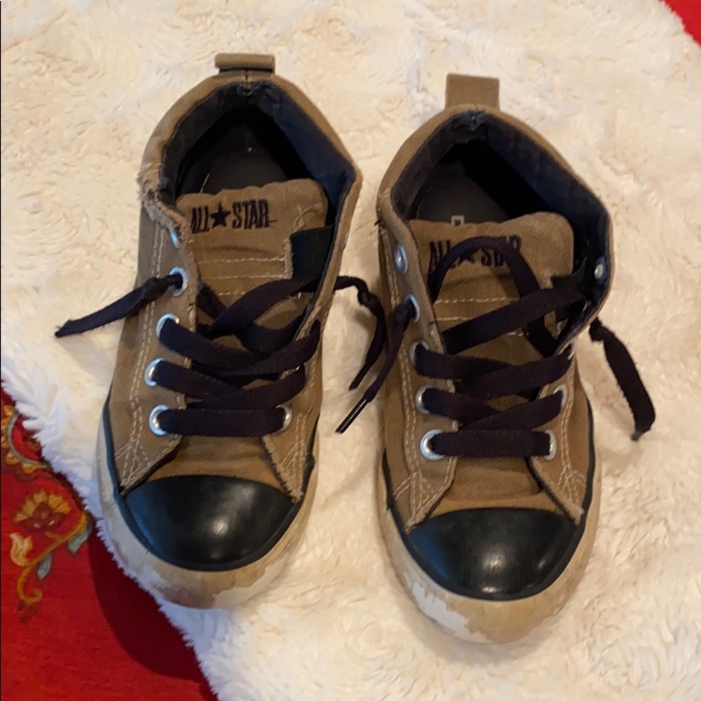 Converse boys shoe